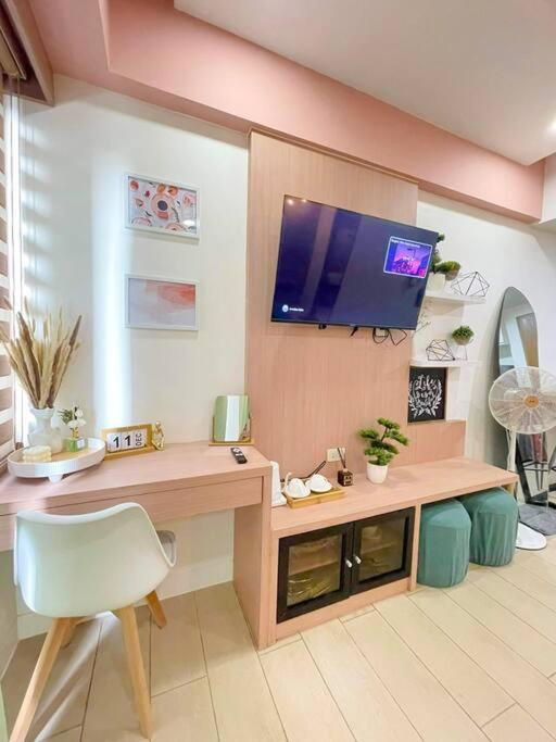 Lovely Unit With Free Wi-Fi & Netflix I Across Naia T3 Airport Manila Luaran gambar