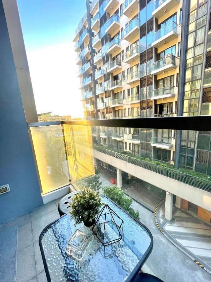 Lovely Unit With Free Wi-Fi & Netflix I Across Naia T3 Airport Manila Luaran gambar