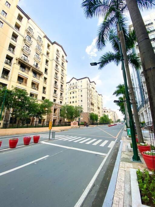 Lovely Unit With Free Wi-Fi & Netflix I Across Naia T3 Airport Manila Luaran gambar